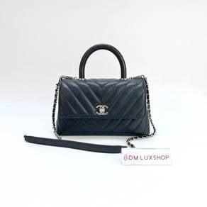 Preloved Chanel Black Caviar Small Coco Handle GHW