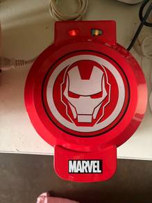 Waffle maker avengers
