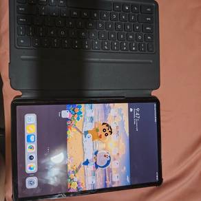Honor Pad X9 LTE + Bluetooth Keyboard 