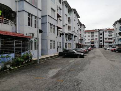 Apartment For Sale in Kiambang Apartment