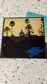 Eagles Hotel California LP record