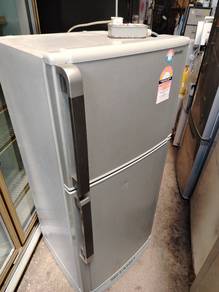 Sharp 2 Door Fridge TD612