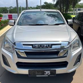 Isuzu D-Max TYPE B 4x4 in Kuala Terengganu, TRG