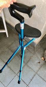 Adjustable Tripod Metal Cane / Seat