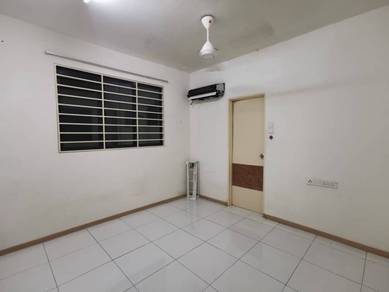 Room in Shah Alam, SGR