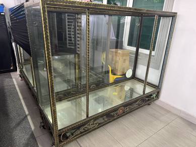 Glass display cabinet