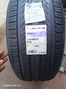 Tayar baru michelin 235/50/18 tahun 26