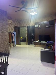 Apartment For Sale in Sri Aman Apartment