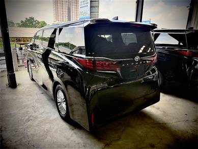 Toyota Alphard Z in Johor Bahru, JHR