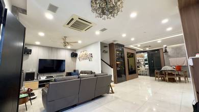 Semi-Detached House For Sale in Bukit Jambul,PNG