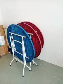 Plastic Round Table