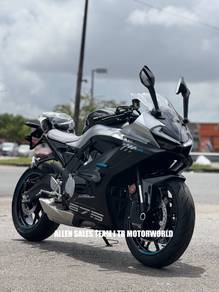 CFMOTO 675SR-R