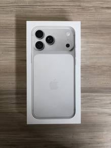 iPhone 17 Pro Max 256 GB Silver| (New & Sealed)