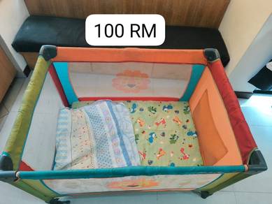 baby bed with mattress 