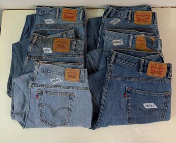 Levi’s Jeans sz 40 Combo::