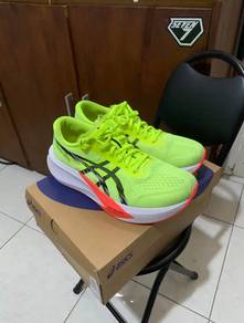 Asics Magic Speed 4 Size 7½