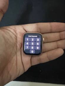 Apple Watch SE GPS Aluminum 40mm (1st gen)