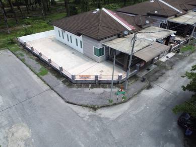 Semi-Detached House For Rent in Teluk Intan,PRK