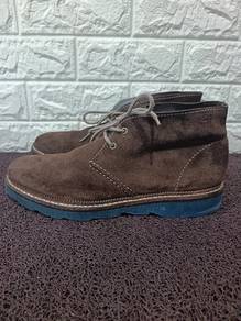 Uk8 Clarks Suede Desert Chukka boots