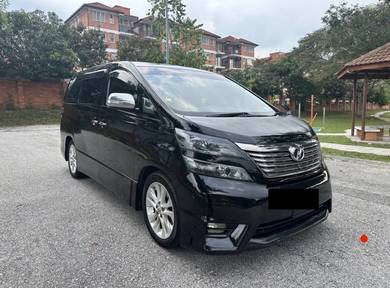Toyota Vellfire X MOON ROOF in Changkat Jering, PRK