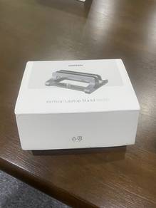 Negotiable Vertical Laptop Stand