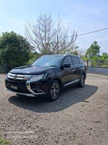 Mitsubishi Outlander 2.0 4WD in Ulu Tiram, JHR