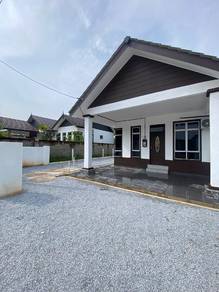 Semi-Detached House For Sale in Marang,TRG