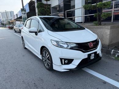 2017 Honda Jazz V