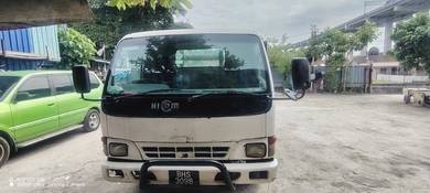 Hicom 3 ton Lory for sell