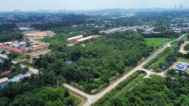 Residential Land in Dengkil, SGR