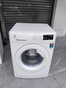 Electrolux front load hot washer 7.5kg mesin basuh