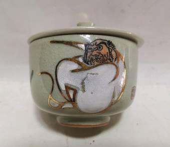 Kutani ware Daruma tea cup
