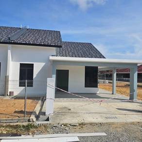 Terraced House in Marang,TRG