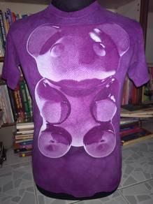 THE MOUNTAIN Gummy Bear Graphic Purple Tie Dye Tee