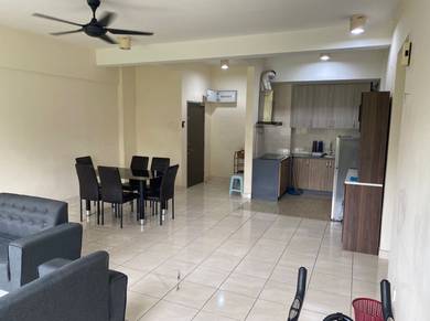 Condominium For Rent in Lagoon Suites