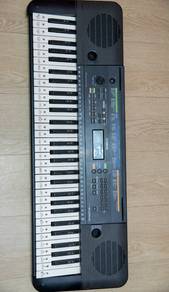 Yamaha PSR E253