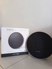 USED Harman Kardon Onyx Studio 9