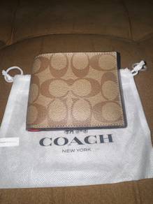 Coach 3-in- 1 Wallet in Signature Canvas