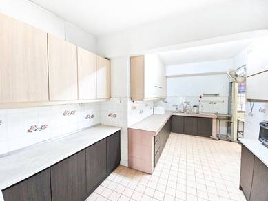 Condominium For Sale in Pandan Villa Condominium