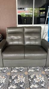 Sofa 2 seater untuk dilepaskan