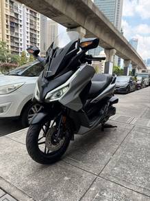 Honda Forza 250