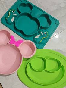 satu set pinggan silicone baby