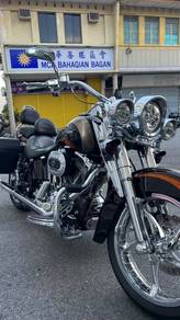 Harley-Davidson CVO Softail Deluxe