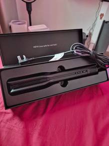 Stryv AirSleek hair straightener