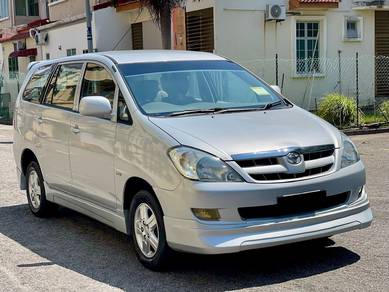 2005 Toyota Innova E