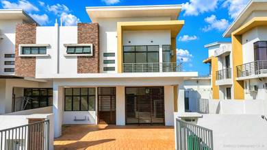 Semi-Detached House For Sale in Semenyih,SGR