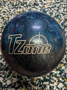 POLYESTER BOWLING BALL BRUNSWICK tzone 8 lb