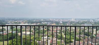 Condominium For Sale in Crystal Creek Resort