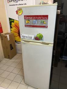Hesstar 280L Refrigerator 5ma3in1 - terpakai