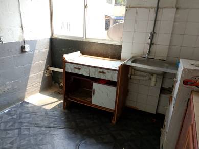 Flat For Sale in Flat Puchong Permai